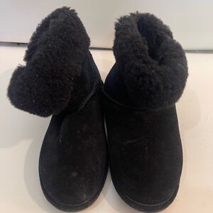 BearPaw Black Suede Boots with Shearling